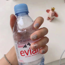 -Momo nail 日系美甲