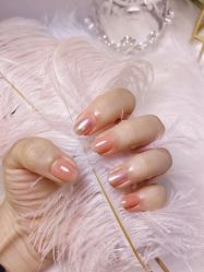 -小黑瓶美甲美睫