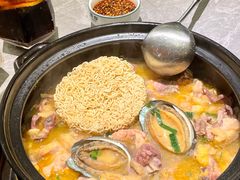 -品也·鲍鱼鸡火锅(皇庭广场店)