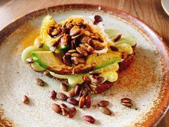 牛油果吐司-BOR Eatery(安福路店)