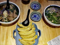 -老新隆牛肉锅贴(新街口店)