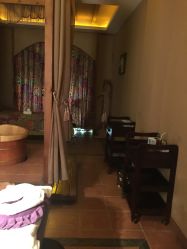 -蕾蕾美颜美容美体