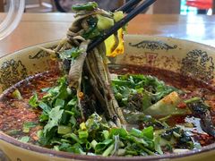 -乐山第一家临江鳝丝(茶坊路店)