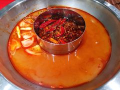 -谭鸭血老火锅(万象九宜城店)