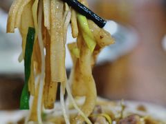 干炒牛河-南记食粥坊·宵夜大排档(莲花总店)