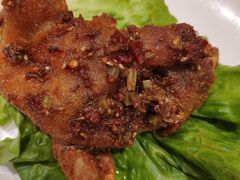 烤猪蹄-刘胖子家常菜·蹄花焖藕(中南店)