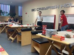-肥肥虾庄·金牌油焖大虾(东湖欢乐谷店)