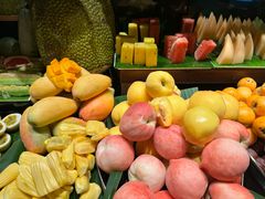 -雍容荟帝王蟹活龙虾展台自助(IFS黑金店)