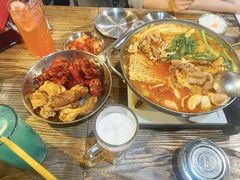 -MI WU FACTORY米屋美食工厂餐厅(绿地店)