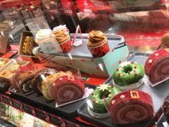 草莓红丝绒卷-星巴克(杭州嘉里中心4F店)