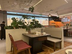 -锅飘飘·东北铁锅炖(雨花客厅店)