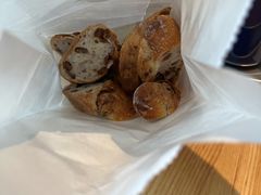 坚果棒-WHEN PIGS FLY当猪飞