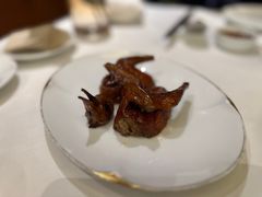 脆皮妙龄鸽-新荣记(椒江店)