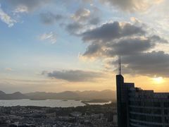 -Hi City·城市之巅