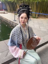 -一揽芳华汉服旗袍体验馆(拙政园店)