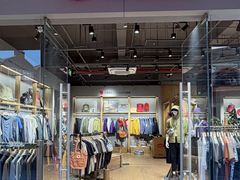 -王府井奥莱临潼小镇(临潼店)