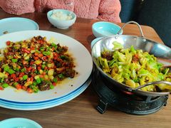 -有红鸡毛店·川菜(建设路店)