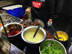 -黑色经典臭豆腐·湖南特产(坡子街特产局店)