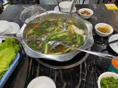 -牛一煲美食(江高店)