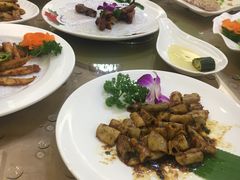 -轩记海鲜餐厅·四十五年老字号·经典粤菜(西区彩虹店)