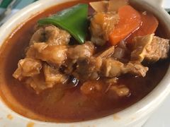 罐焖牛腩-小白桦西餐厅
