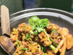 招牌土鸡煲-肥家大排档(天河体育西店)