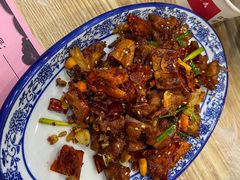 -江城燕子大排档(江汉路步行街店)