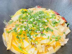 -老刘生态大鱼坊铁锅炖鱼(赛马场店)