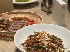 -艳阳天·非遗楚菜(武汉客厅店)