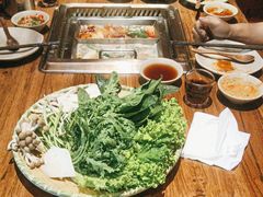 -吴氏老牌坊云南鱼豆花火锅店(通江街店)