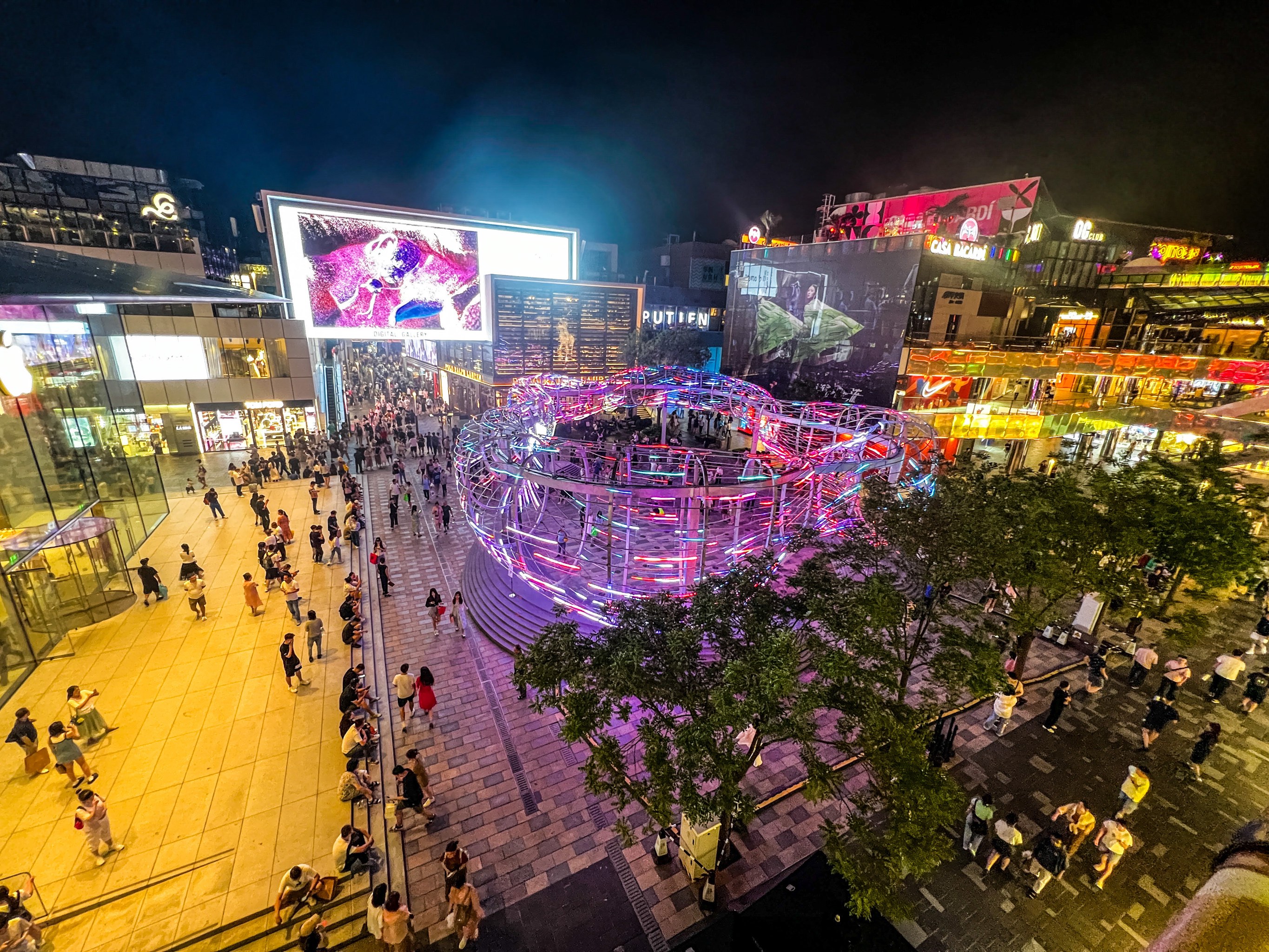 三里屯太古里夜景图片