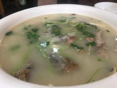 摩梭饵块鸡-泸沽肴(泸沽湖大洛水村农村信用社旁店)