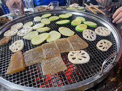 -小辣椒火盆烧烤(温泉南街店)