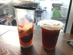 冰摇桃桃乌龙茶-星巴克(西藏路店)