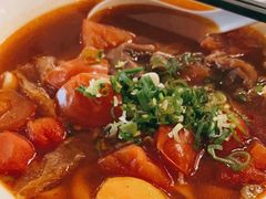半筋半肉裤带面-天下三绝 牛肉面/红酒