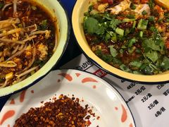 -马路边边串串香(涑河南街店)