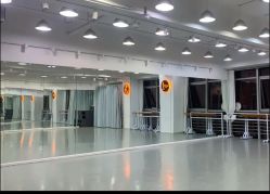 -深舞形体民族舞蹈工作室