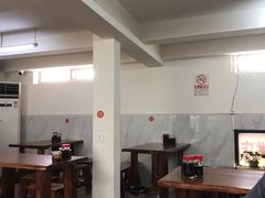 大堂-宝瑞门钉肉饼店