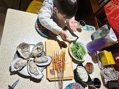 -蚝堡·生蚝海鲜烧烤物种起源•海肠捞饭(刘公岛店)