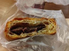 玫瑰红豆黄油酥皮-红跑车(大学城店)