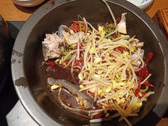 -云海肴·汽锅鸡·云南菜(天山百盛优客店)