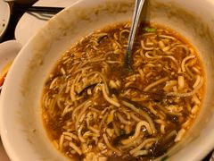 酸辣汤面-鼎泰丰 (柏威年广场店)