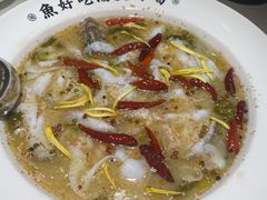 -江渔儿酸菜鱼·拔草餐厅(虎门君乐汇店)