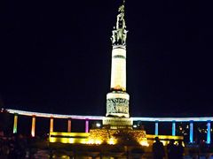 -人民防洪胜利纪念塔