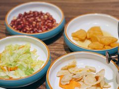 精品小菜-明洞阿姨·韩式酱蟹烤肉·创意料理(三元桥店)