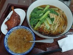 -百年老字号·观振兴蟹黄面·三虾面·苏式面(观前街富仁坊巷店)