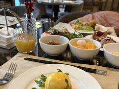 班尼迪克蛋-康莱德酒店·美庭自助餐厅