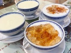 -周大娘牛乳(旧寨古村总店)