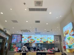 -小杨生煎(金山百联购物中心3楼店)