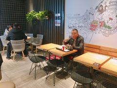 用餐区-肯德基(苏州北站店)